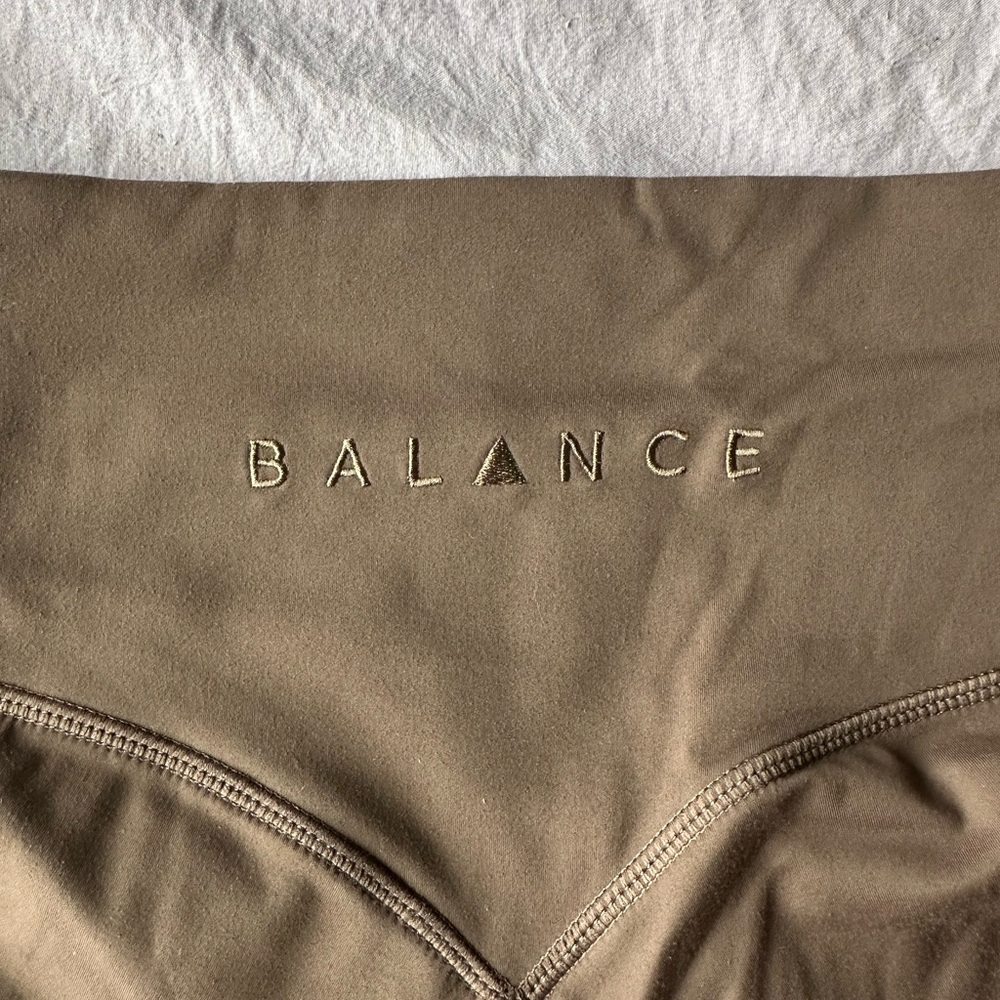 Balance Women’s Leggings